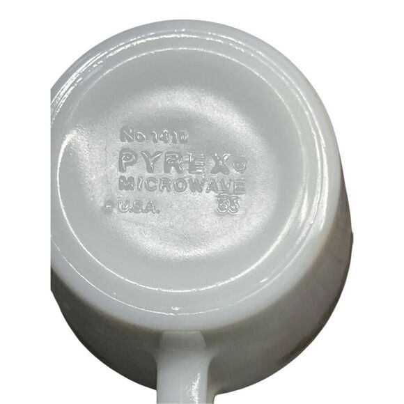 Vintage Pyrex CRAZY DAISY Spring Blossom D-HANDLE Set of 2 COFFEE MUGS Cups USA - Picture 4 of 5